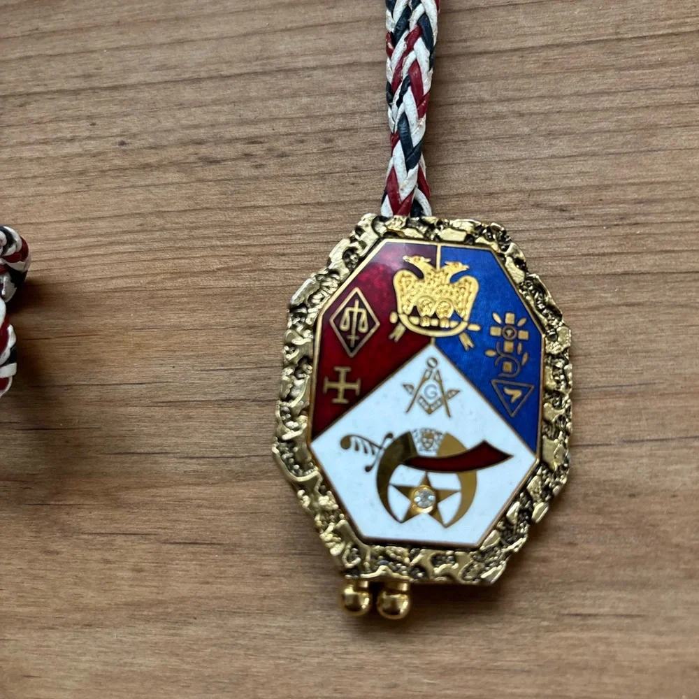 Vintage Bolo Ties, Free Mason Metal Shriners, Masonic, Selling All 3 As A Set. - Picture 9 of 12